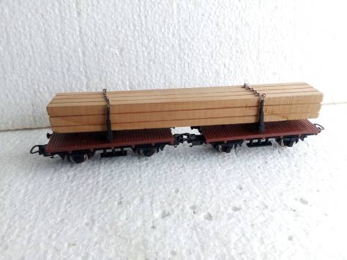 LIMA DOUBLE FLAT WAGONS WITH WOOD LOAD