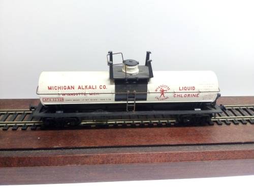 HO/OO SCALE ATHEARN 40FT TANKER