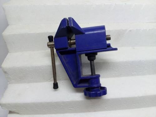 TABLE VICE CLAMP