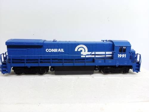 HO/OO SCALE BACHMANN B23/B30-7 CONRAIL DIESEL