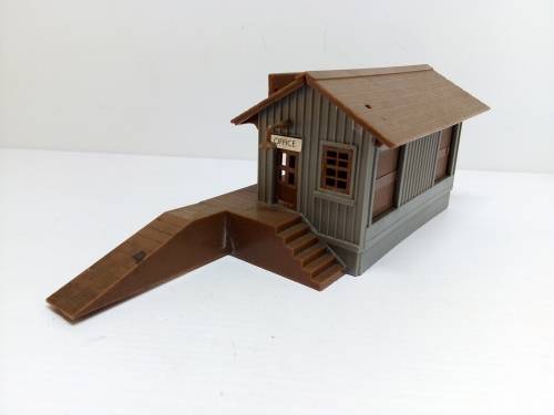 HO/OO SCALE OFFICE PLATFORM