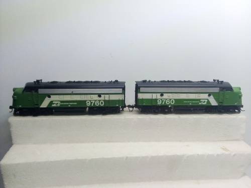 HO/OO SCALE ATHEARN F7A +B LOCOMOTIVES