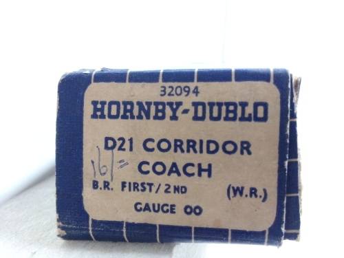 HO/OO SCALE HORNBY DUBLO COACH