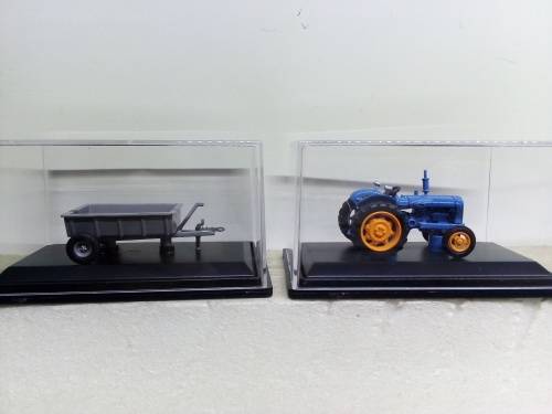 HO/OO SCALE TRACKTOR and TRAILOR