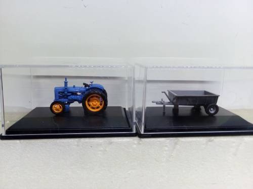 HO/OO SCALE TRACKTOR and TRAILOR
