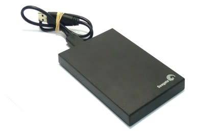 SEAGATE EXPANSION EXTERNAL/PORTABLE DRIVE 1TB / SRD00F1 / GREAT CONDITION