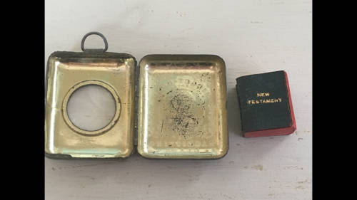 Vintage 1895 Miniature New Testament Bible in Case / Locket with magnifying glass - Very Rare Find!!