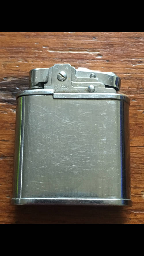 Vintage HMC Modernlite cigarette lighter