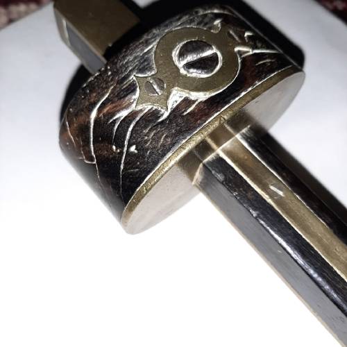 Vintage Marking Gauge with brass inlays - See pictures and description