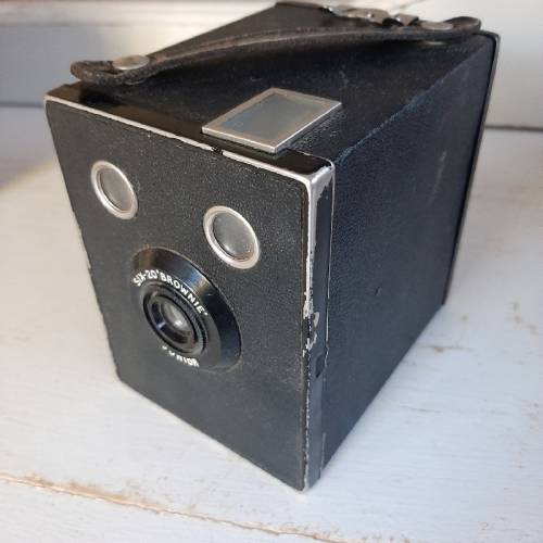 Six-20 Brownie Junior Camera