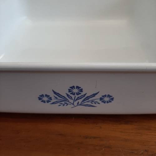 Corning Ware Dish - 24cm x 22cm