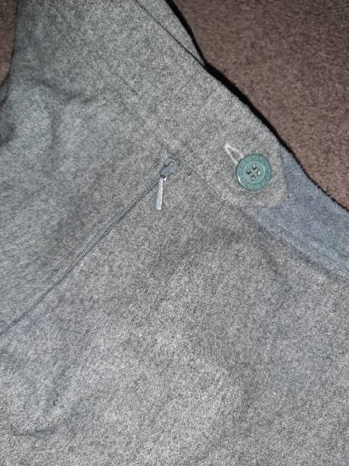 Beautiful Vintage Grey Skirt - Size M to L