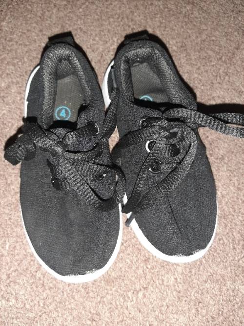 Black Baby Takkies - Size 4