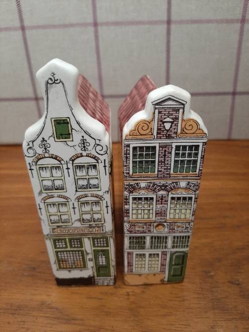 2 x Old Delft Houses - Handmade in Holland