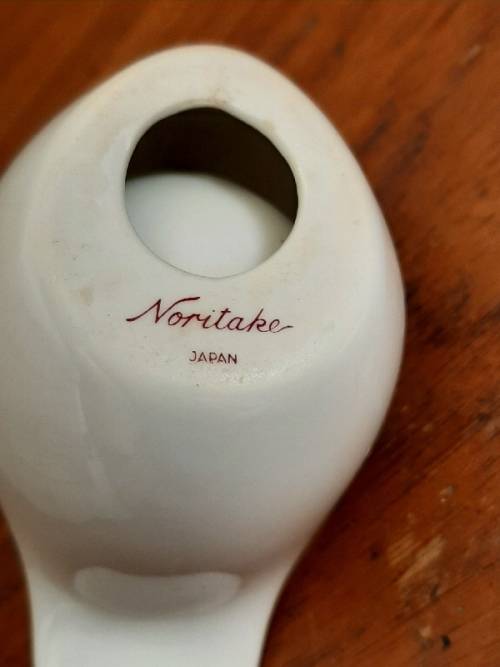Noritake Chicken Shaped Egg Cup
