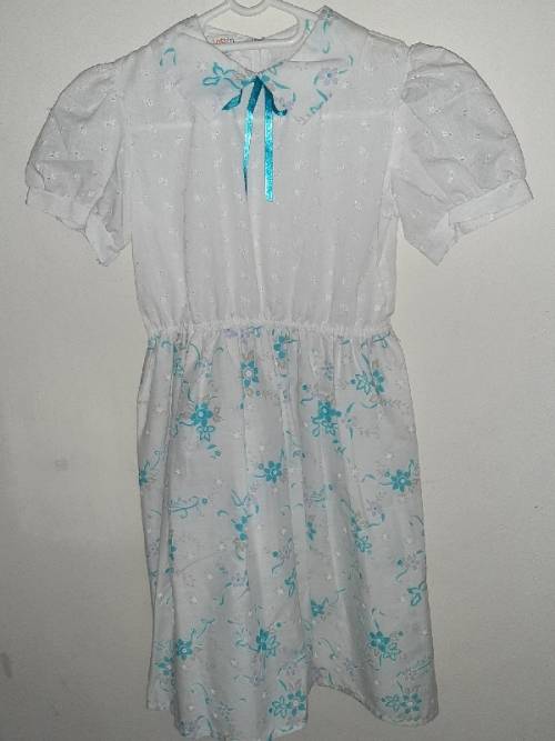 Beautiful Vintage Girls Dress - Age 9 Years