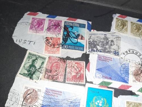 31 x International Stamps - See pictures