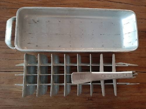 Vintage Quickube Metal Ice Tray