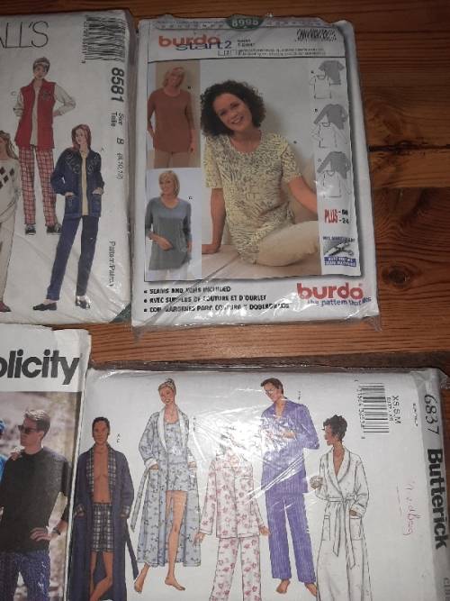 6 x Clothing Patterns - Casual