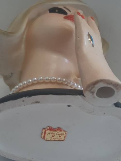 Beautiful Vintage Fine Quality KK Originals Vase in shape of lady - GREAT FIND!!!