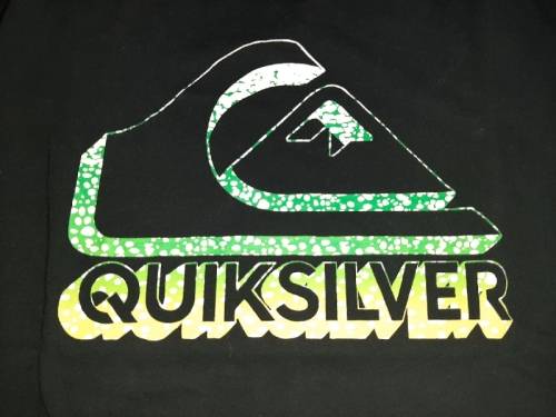 Quiksilver T-Shirt - Size Small