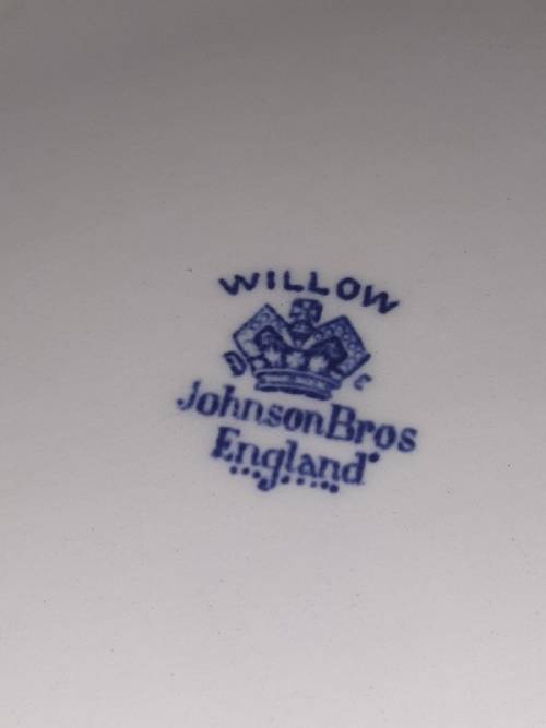 Beautiful Willow Johnson Bros England Oval Serving Plate