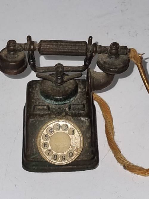 Vintage Durham Industries Miniature Telephone - Item no.5404