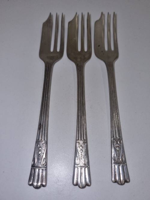 3 x Yeoman Plate EPNS Cake Forks - Made in England