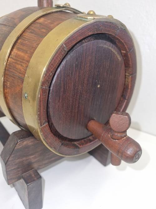 Oak Barrel on stand - Great condition!
