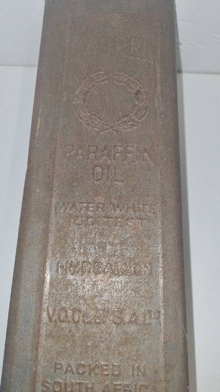 Vintage Laurel Paraffin Oil Tin - HMP Gallon - Packed in South Africa - Rare Find!!!