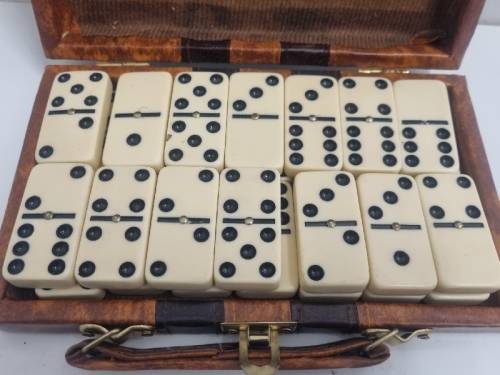 Vintage Dominoes set in case