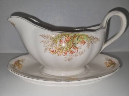 Vintage Gravy Boat and Saucer / Sauce Jug and Saucer - Grindley - England - Creampetal