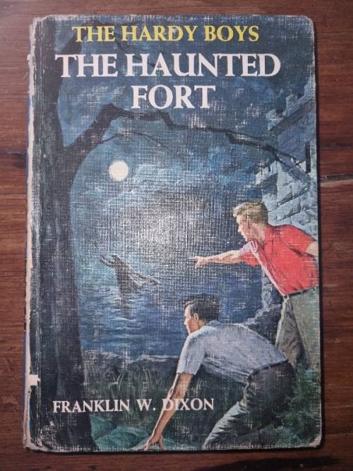 The Hardy Boys - The Haunted Fort - Franklin W. Dixon