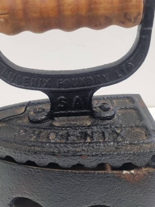 Phoenix Foundry Ltd Johannesburg - Antique Coal Iron - See pictures for condition