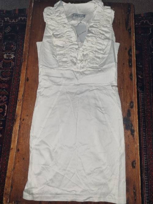 Beautiful Pringle Dress - Size 12 - New