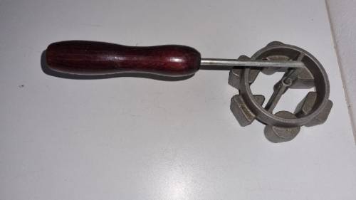 Vintage Snackle with wooden Handle