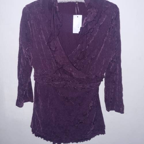 Beautiful Maroon Long Sleeve Top - Size M - Finnigans