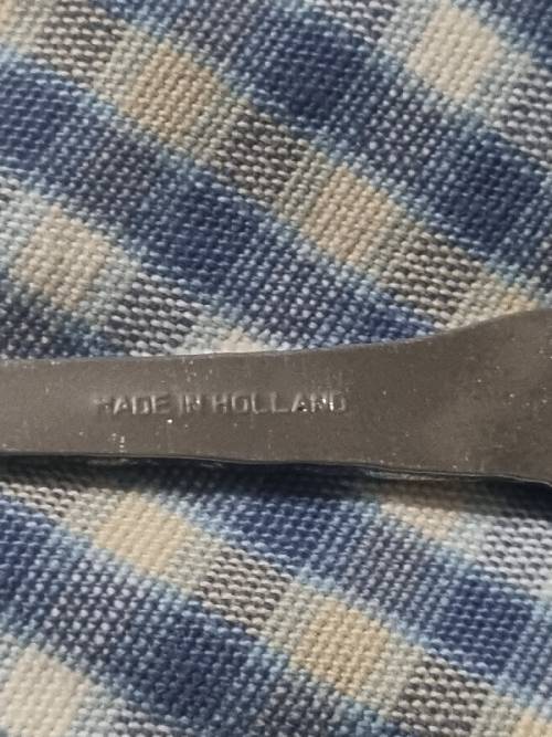 Beautiful Vintage Cake Lifter - Made in Holland