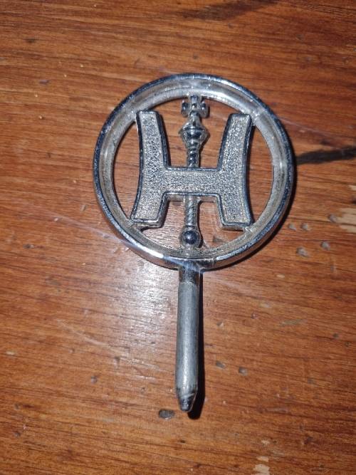Vintage Hillman Car Emblem / Badge
