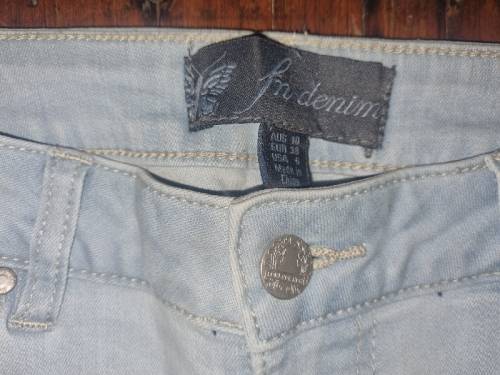 Beautiful Denim Jeans - Size S - US 6