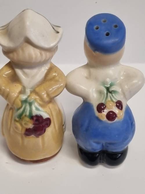 Vintage Salt and Pepper Set - Man and Woman