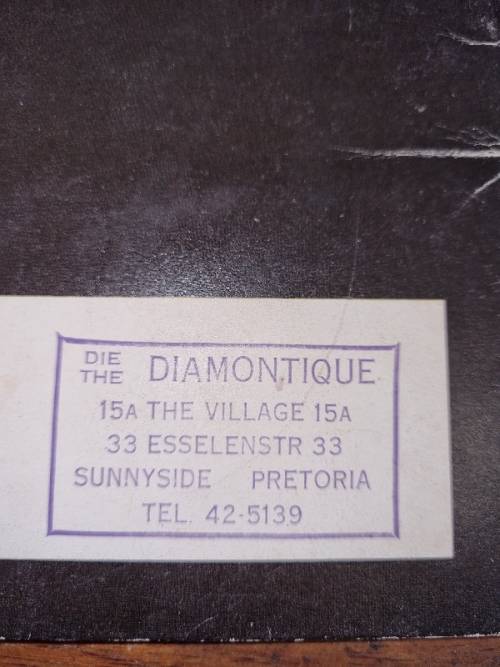 `n Diamant is vir ewig - Klein Vintage boekie oor diamante