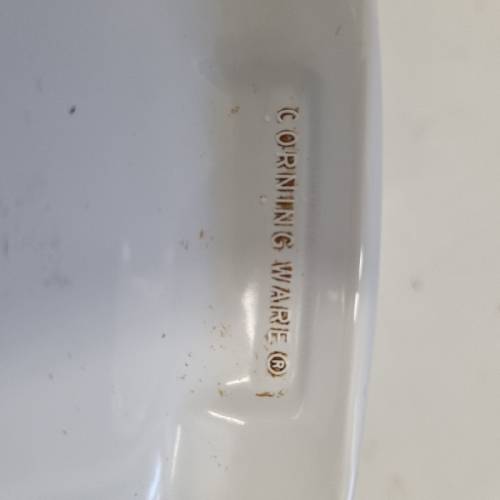Corningware 2L dish with lid - Corning Ware
