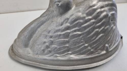 Vintage Duck Shaped Jelly Mould - England - 20cm x 12cm x 10cm