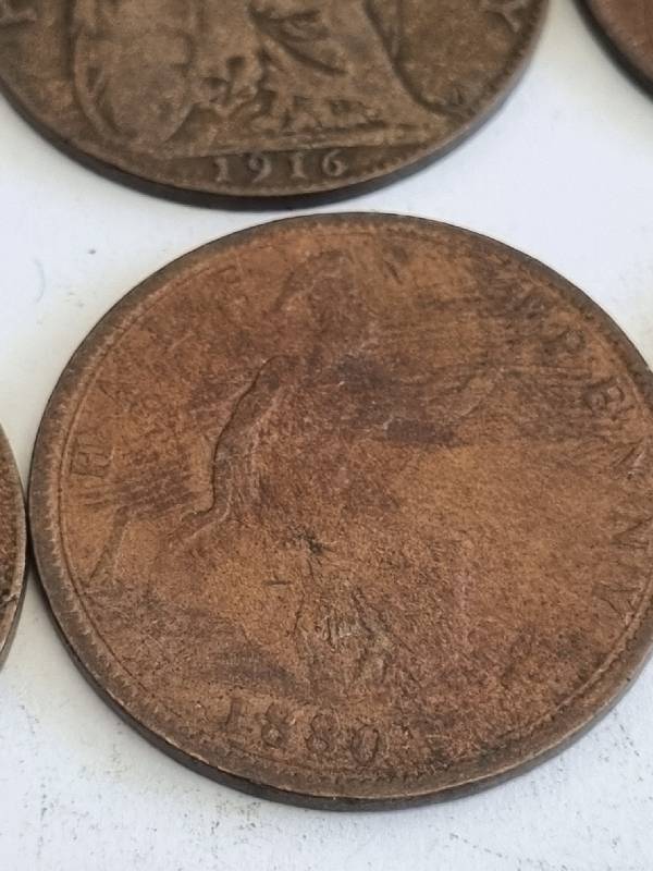 20 x Half penny coins - Great Brittian