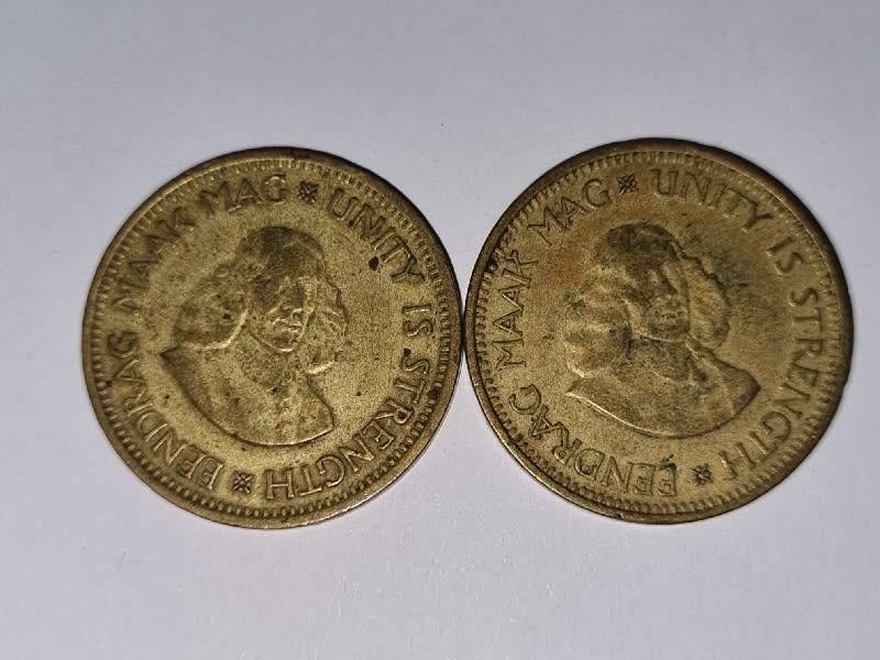2 x 1961 1/2c coins