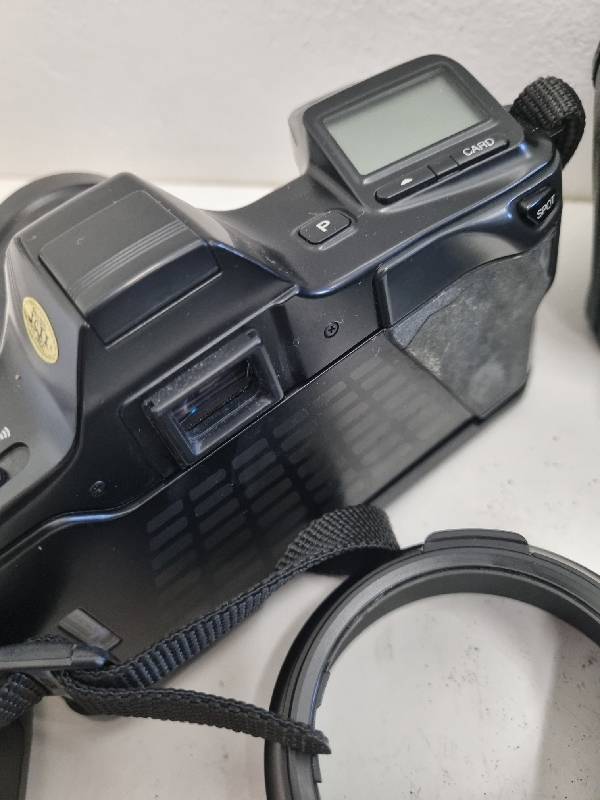 Minolta Dynax 7000i Camera with lenses, etc