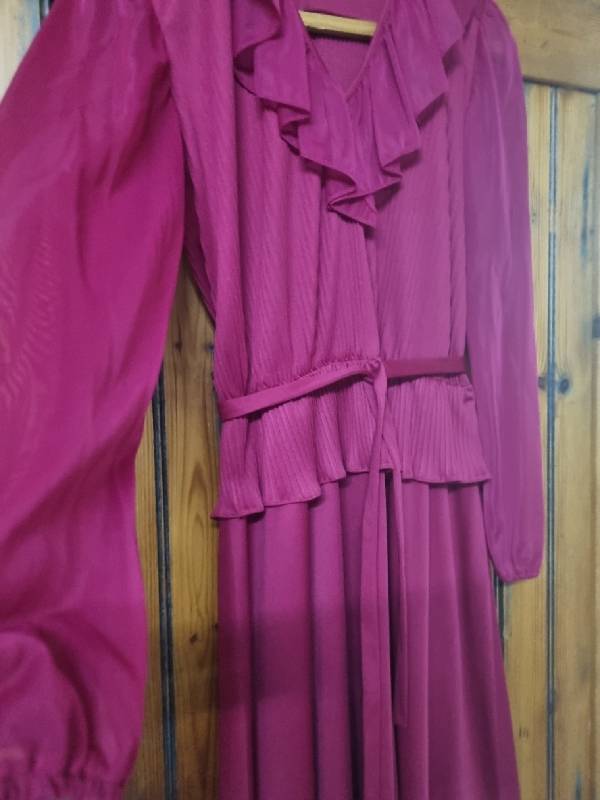 Beautiful Vintage Dress - Size 12