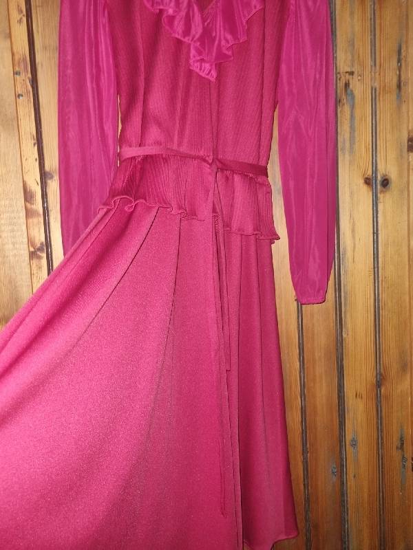 Beautiful Vintage Dress - Size 12