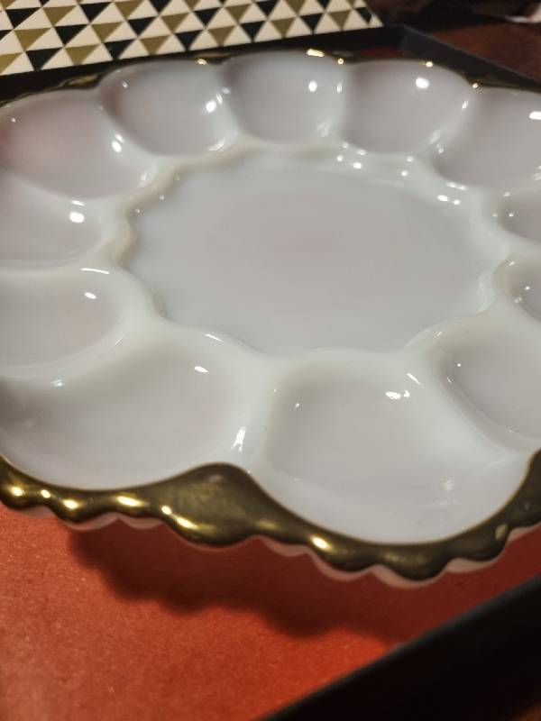 Vintage Anchor Hocking Milk Glass Dish with Gold Trim - In original box